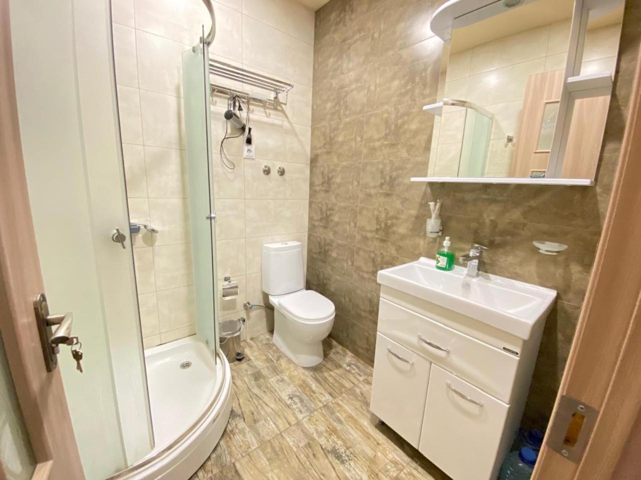 5 Rooms Near 300 Aragveli Metro Station Tbilisi Værelse billede