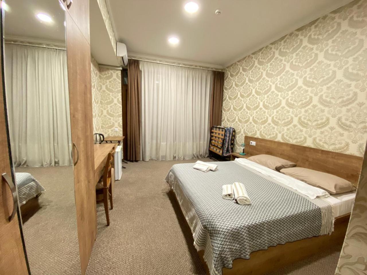 5 Rooms Near 300 Aragveli Metro Station Tbilisi Værelse billede