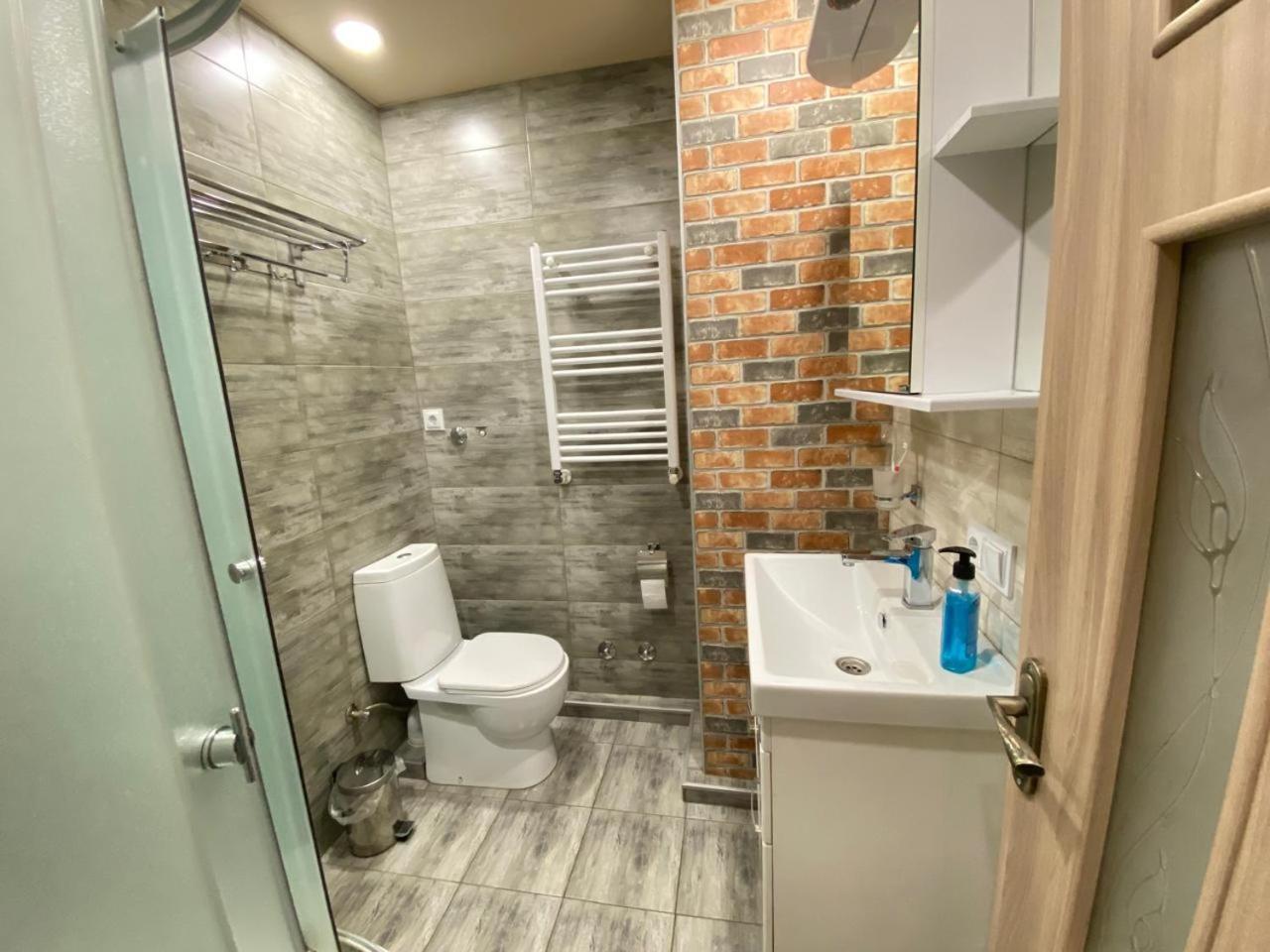 5 Rooms Near 300 Aragveli Metro Station Tbilisi Værelse billede