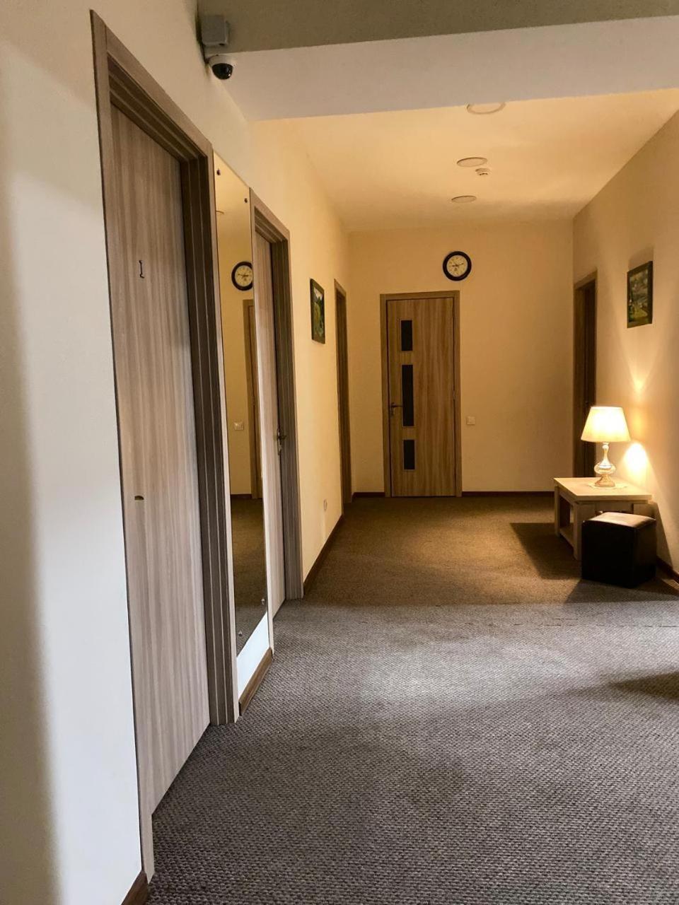 5 Rooms Near 300 Aragveli Metro Station Tbilisi Eksteriør billede