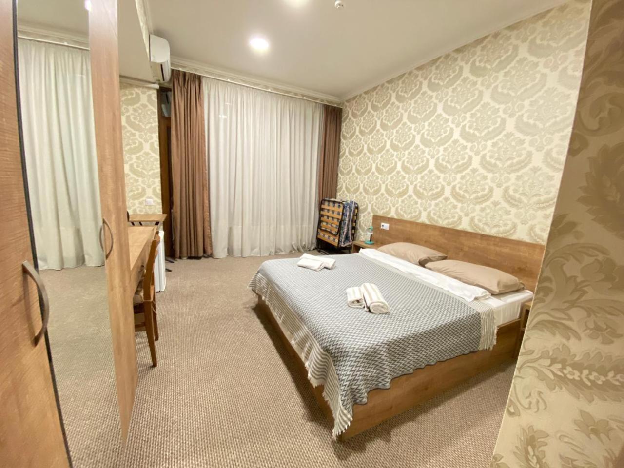 5 Rooms Near 300 Aragveli Metro Station Tbilisi Værelse billede